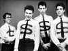 Une photo des membres du groupe Dead Kennedys